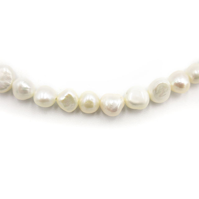 SPARKING(スパーキング)　potato pearl necklace white